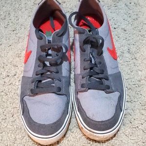 Mens Nike Ruckus LR Shoes